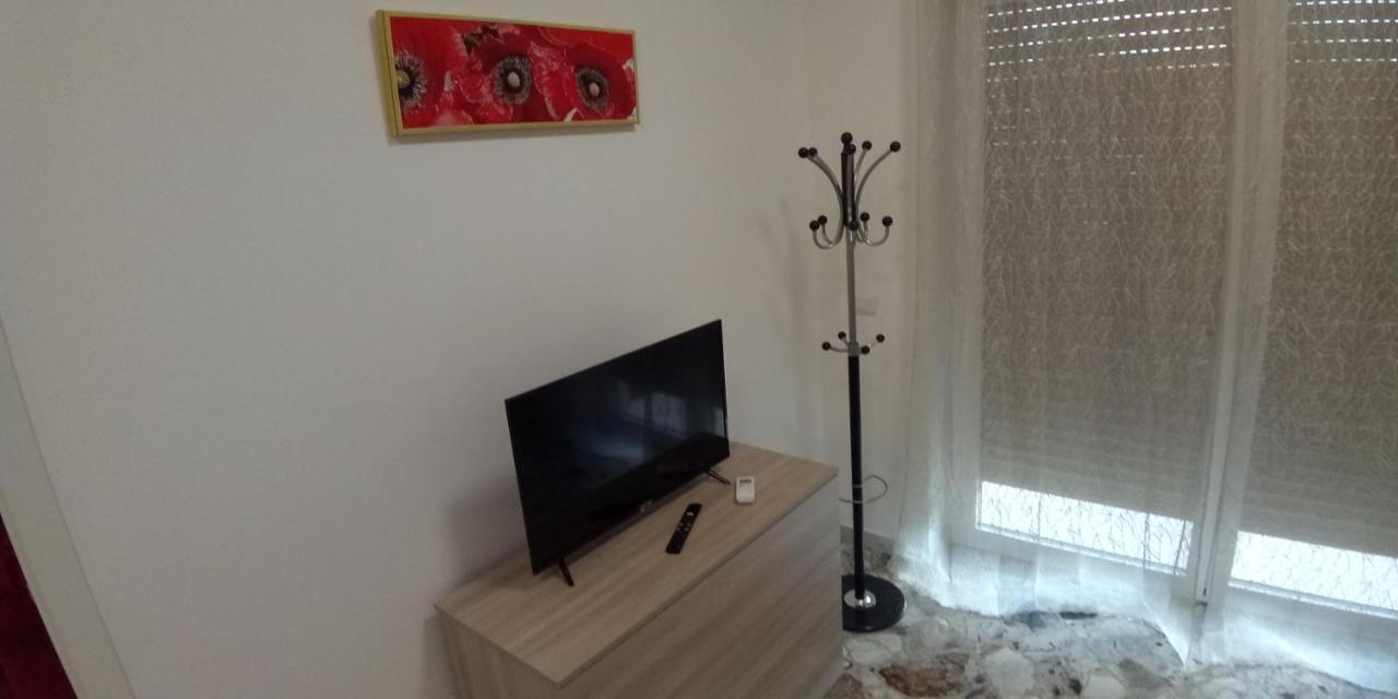 Station suite Bari Extérieur photo