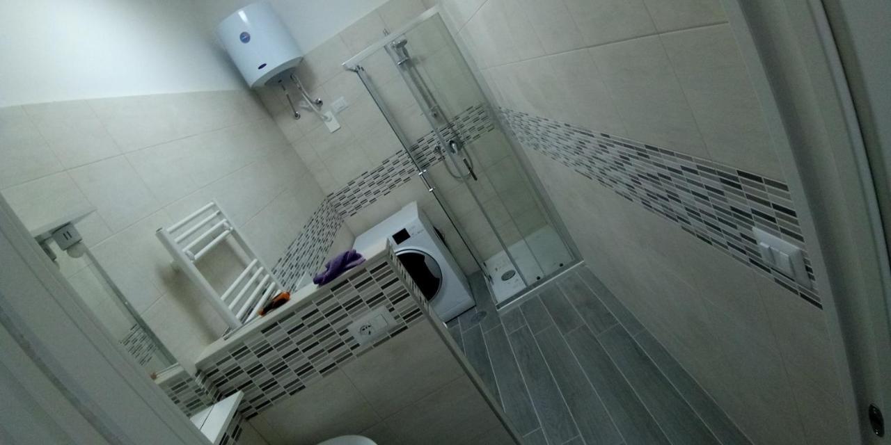 Station suite Bari Extérieur photo