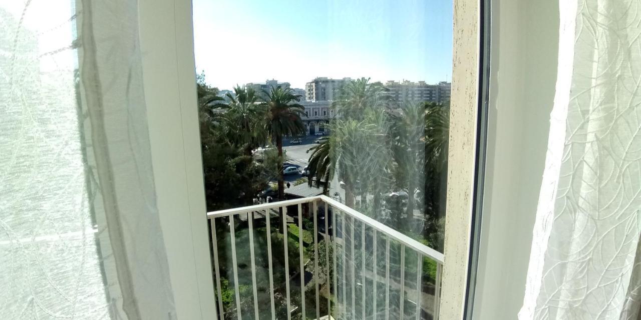Station suite Bari Extérieur photo
